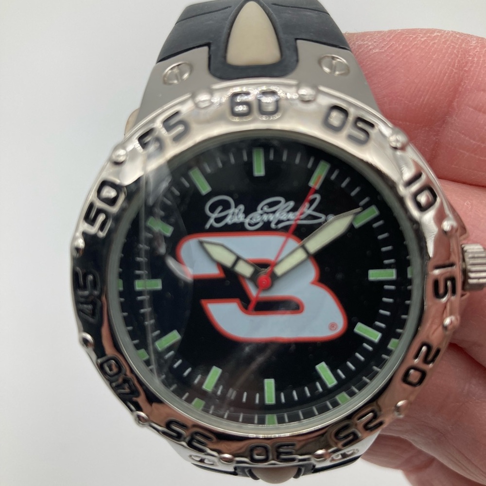 Dale Earnhardt Sr #3, analog battery watch. Official NASCAR licensed, never used